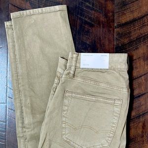 AE Men's tan Soft Twill Jeans 30/34 athletic fit NWT
